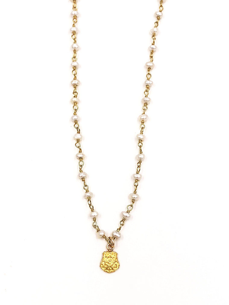 Vintage Chi Omega Crest Freshwater Pearl Necklace